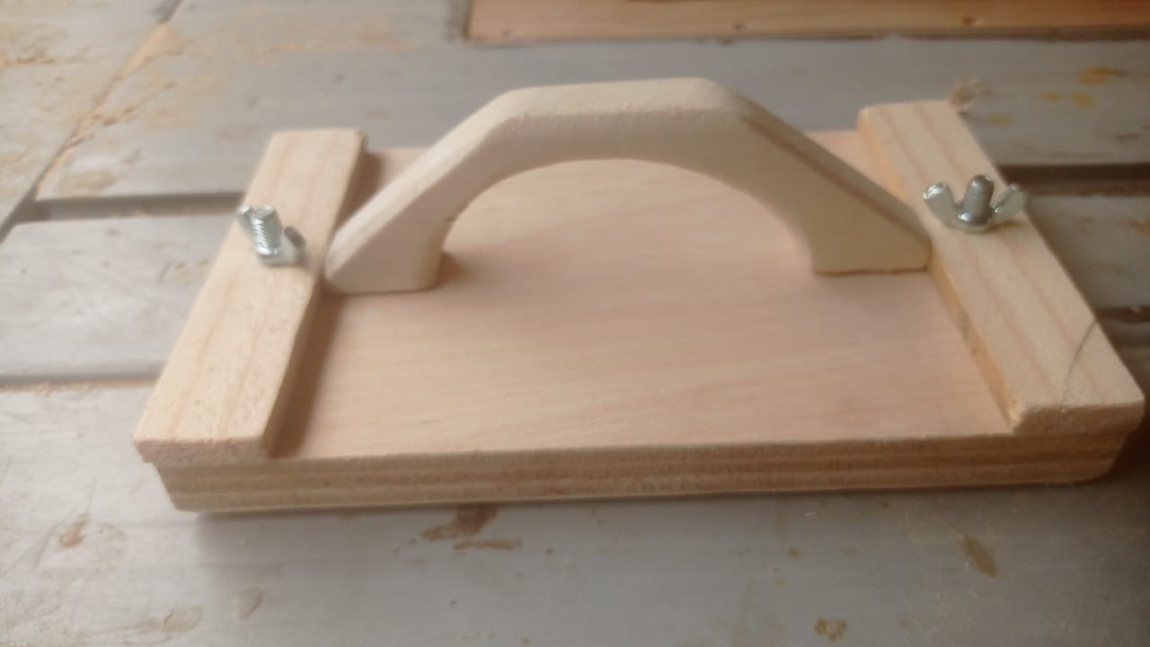 Accesorio de madera para acabado - Corporación Ferretera D&A
